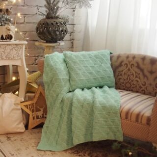 Pine tree blanket pattern was just released! 🌲
It was designed for my friends from @hoooked.zpagetti in their Soft Cotton DK
. 

Because it’s this time of the year 🎁 Get cozy and take advantage on our SALE 40% off all patterns on Ravelry code THANKS23 
https://www.ravelry.com/designers/ana-d
and Etsy (no coupon needed)
https://www.etsy.com/shop/AnaDdesign

.
.
#instacrochet #hækle #häkeln #hekle #imademyclothes #virkkaus #simplelife #makersgonnamake #crocheteveryday #quiteluxury #hakenisleuk #sustainablefashion #byanad #crochetblanket #moderncrochet #crochetdesigner #enjoythesmallthings #happycreativelife #crochetersofinstagram #crochetcommnity #crochetersoffheworld #craftsposure #crochetinspiration #beginnerscrochet  #smallbusunesssuport #crochet_relax #makerlove #ganchillo #unchinetto